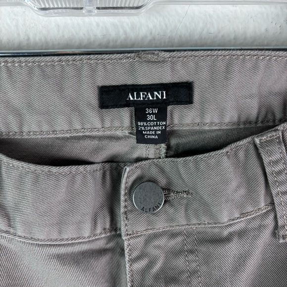 Alfani mens jeans - Picture 2 of 4